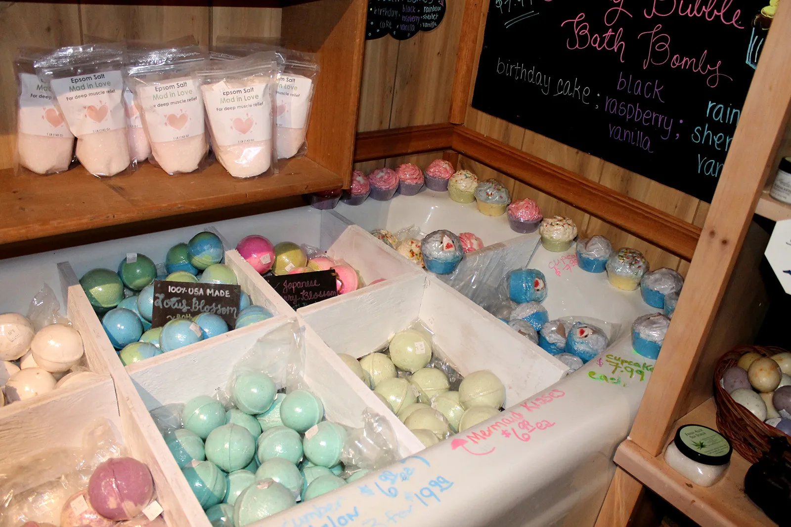 10 Creative Bath Bomb Display Ideas [June 2026]